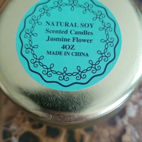 Gold Jar Candle with Lid Jasmine - Picture 2 of 3